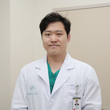 이윤찬님의 대표이미지입니다.